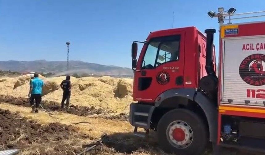 Elazığ'da Saman Yangını Büyümeden Söndürüldü