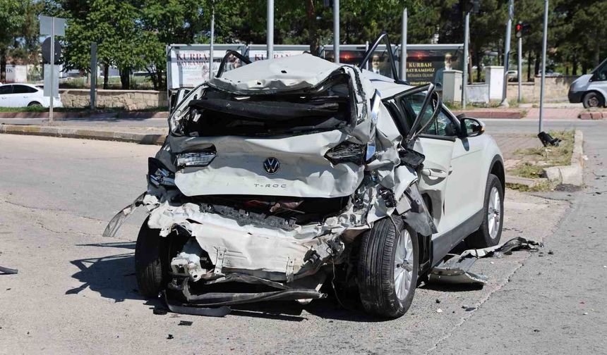 Elazığ'da Yılın İlk 6 Ayında bin 679 Kaza Meydana Geldi: 4 Kişi Hayatını Kaybetti