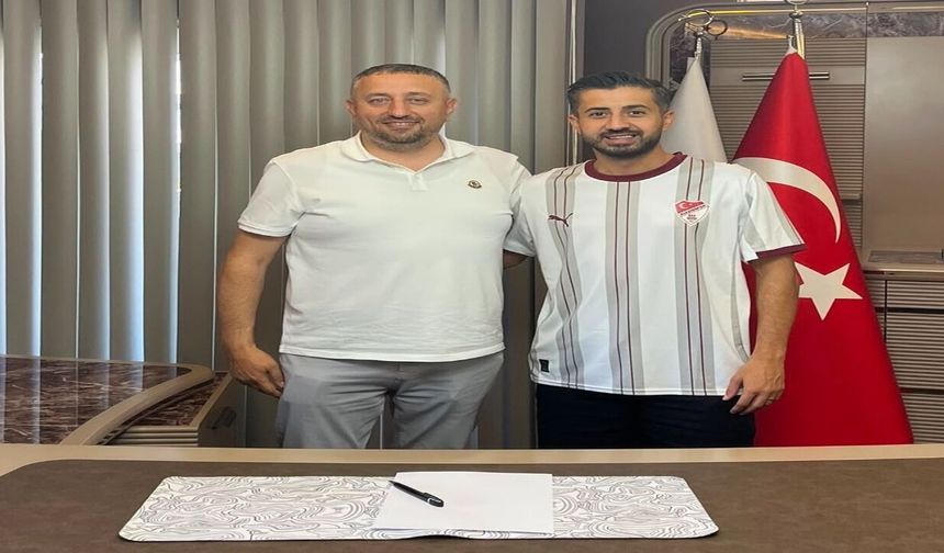 Seza Çimento Elazığspor, Onur Eriş'i Kadrosuna Kattı