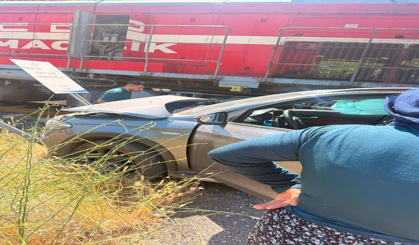 Manzarayı Çekerken Tren Kazasını Kaydetti