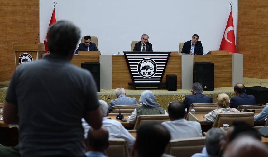 Vali Hatipoğlu, Merkez Köy Muhtarlarının Talep ve Önerilerini Dinledi