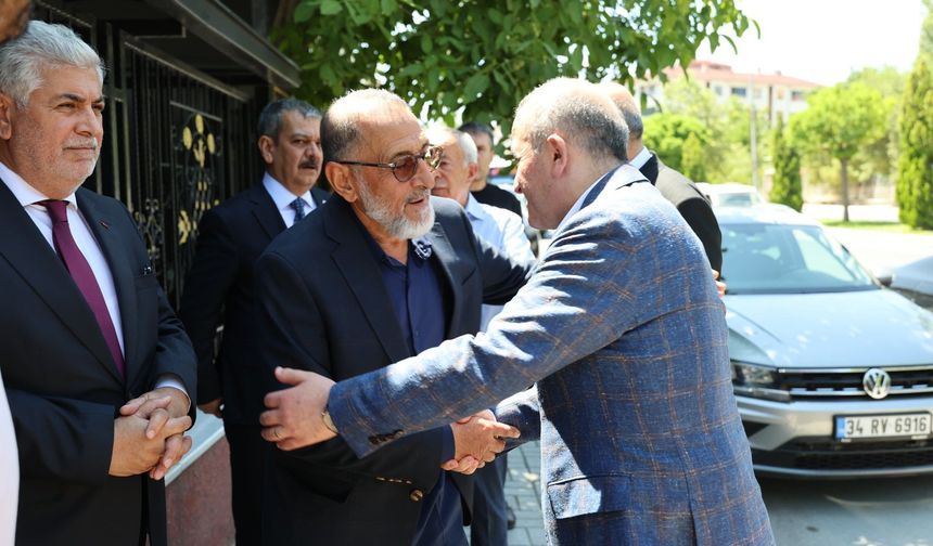 Vali Hatipoğlu’ndan Hazar Ailesine Taziye Ziyareti