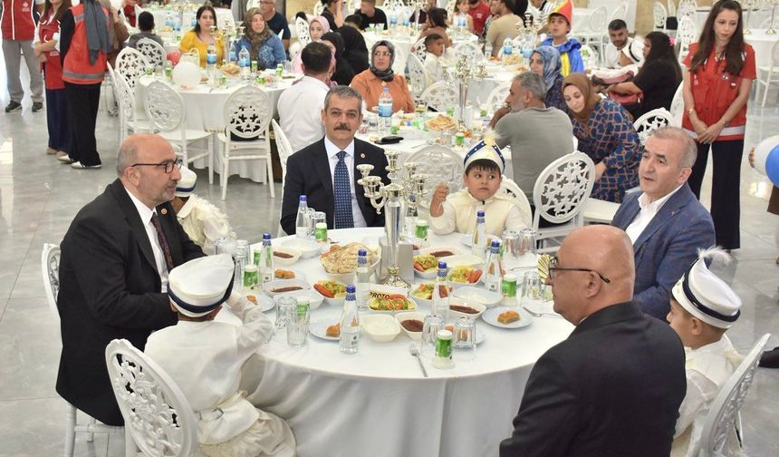 Vakıflar Bölge Müdürlüğünden Anlamlı Sünnet Şöleni