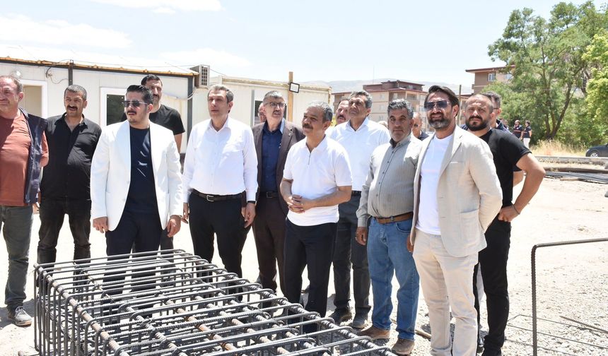 Erol Keleş, Sivrice Devlet Hastanesi İnşaatında İncelemelerde Bulundu