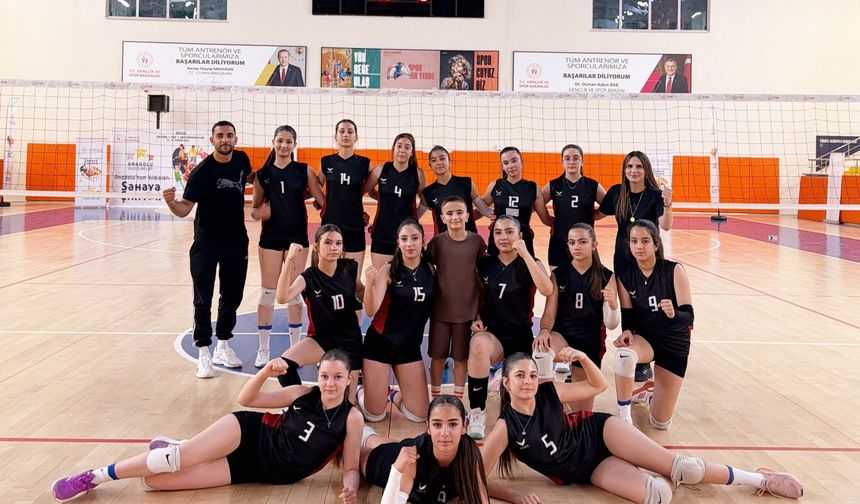 Elazığ’ın Genç Sultanları Yarı Finalde