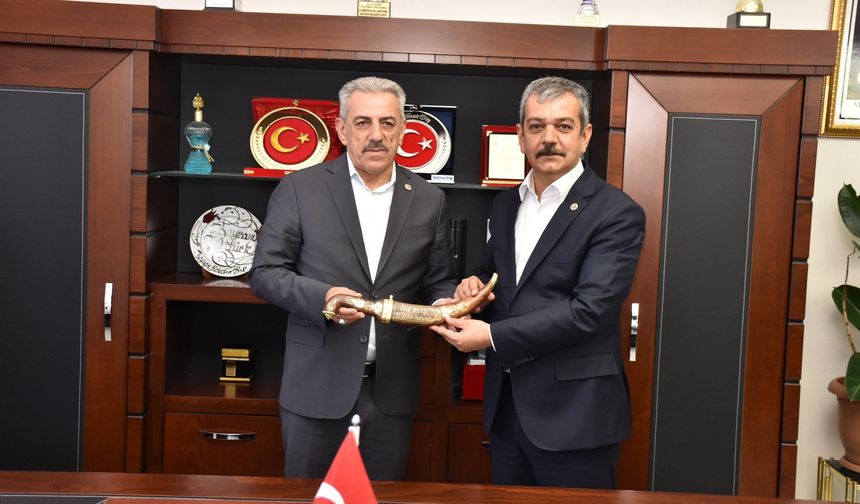 Milletvekili Erol Keleş'ten Beyhan Belediyesi'ne Ziyaret