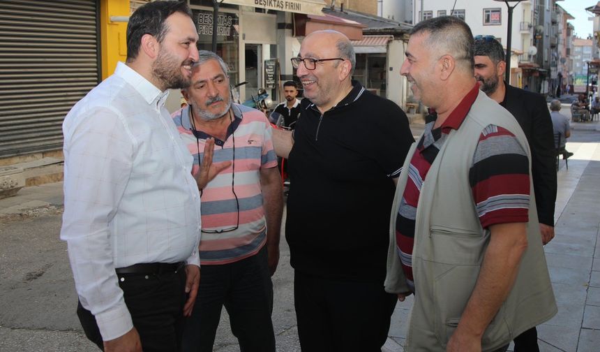 Selmanoğlu ve Açıkkapı Esnafla Buluştu