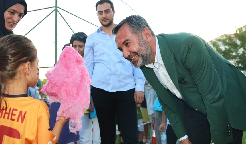 Başkan Şerifoğulları Çocuklarla Bir Araya Geldi