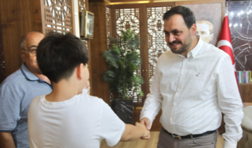 Sencer Selmanoğlu, Hemşehrilerini Ağırladı