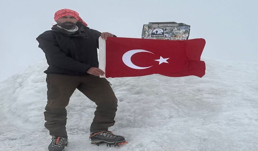 Tarık Aksakal’dan 30 Ağustos Zafer Bayramı’na Anlamlı Tırmanış