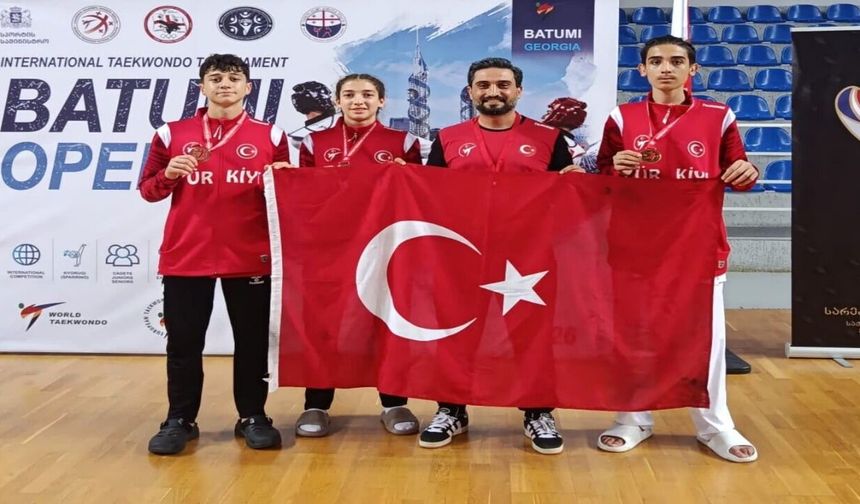 Türk Milli Takımı Batumi Open'da Zirvenin Sahibi Oldu