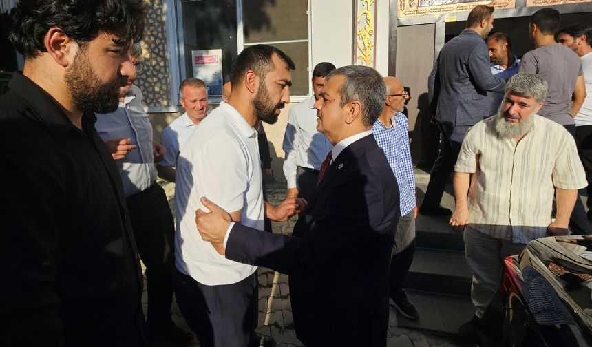 AK Parti Elazığ Milletvekili Erol Keleş’ten Arıcak’ta Taziye Ziyareti