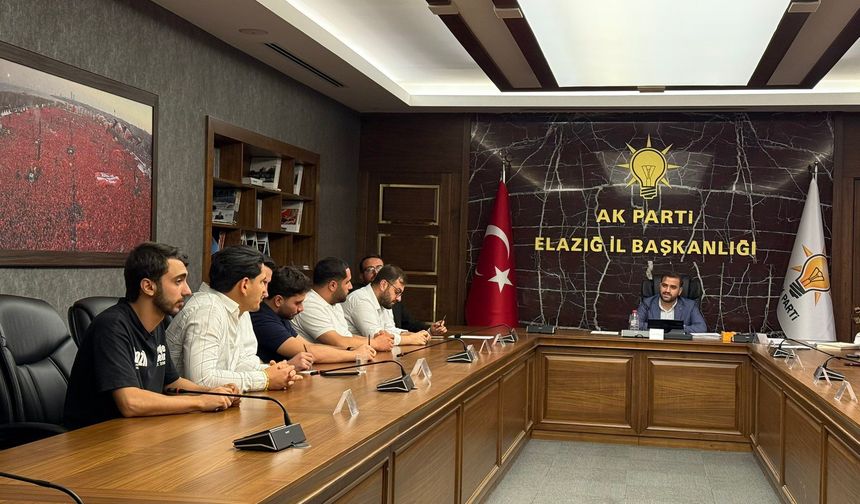 AK Parti Elazığ Gençlik Kolları Haftalık Toplantısını Gerçekleştirdi