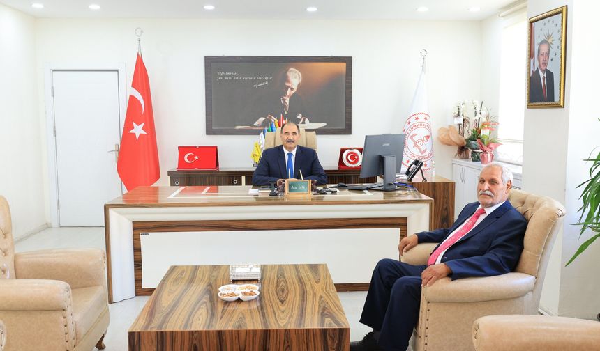 Mustafa Aslanoğlu, Aziz Gün’ü Ziyaret Etti