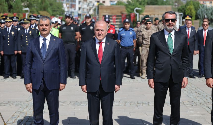 Elazığ’da 30 Ağustos Zafer Bayramı’nın 104. Yıl Dönümü Kutlandı