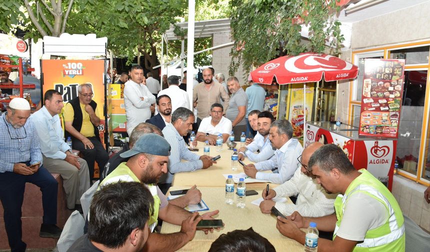 Erol Keleş ve Milletvekilleri Maden’de Vatandaşlarla Buluştu