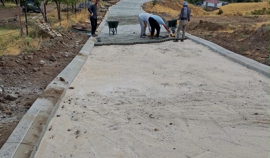 Elmasuyu’nda Afet Konutlarının Çevresi Yenileniyor