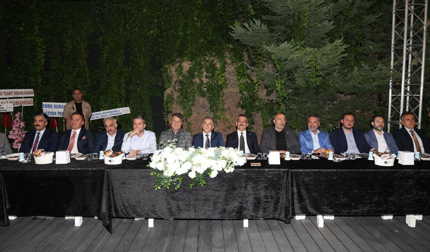 Çelik Ailesi’nin Mutlu Gününde Protokol Yalnız Bırakmadı