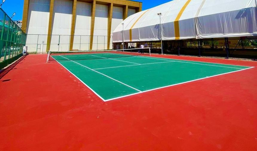 Tenis Kortlarına Modern Dokunuş