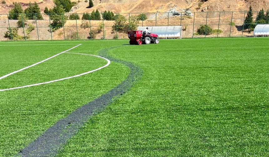 Sezon Öncesi Elazığ’daki Futbol Sahaları Yenilendi