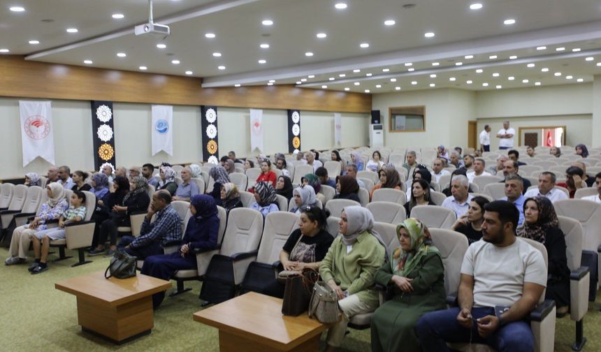 Okul Kantini ve Yemekhane Çalışanlarına Gıda Güvenilirliği Eğitimi