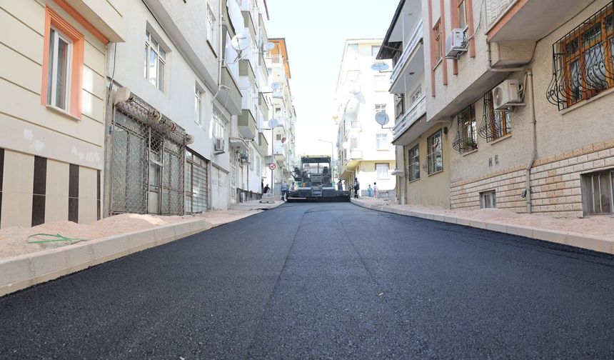 Başkan Şerifoğulları Rızaiye Mahallesi’nde Asfalt Çalışmalarını İnceledi