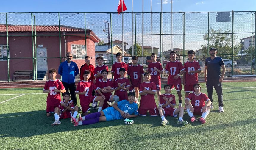 Elazığspor U-15 Takımı ve U-14 Takımı Deplasmanda Galip: Genç Yıldızlar Umut Veriyor