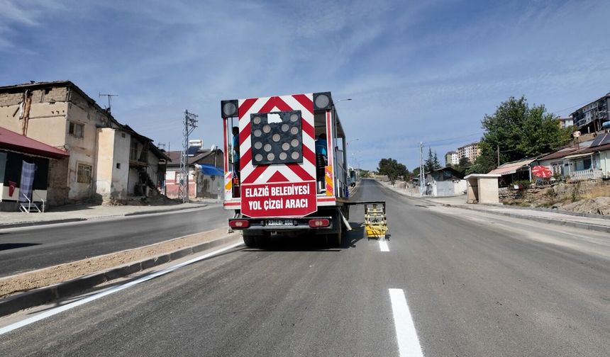 Elazığ’da İki Mahallede Ulaşım Konforu Artırıldı