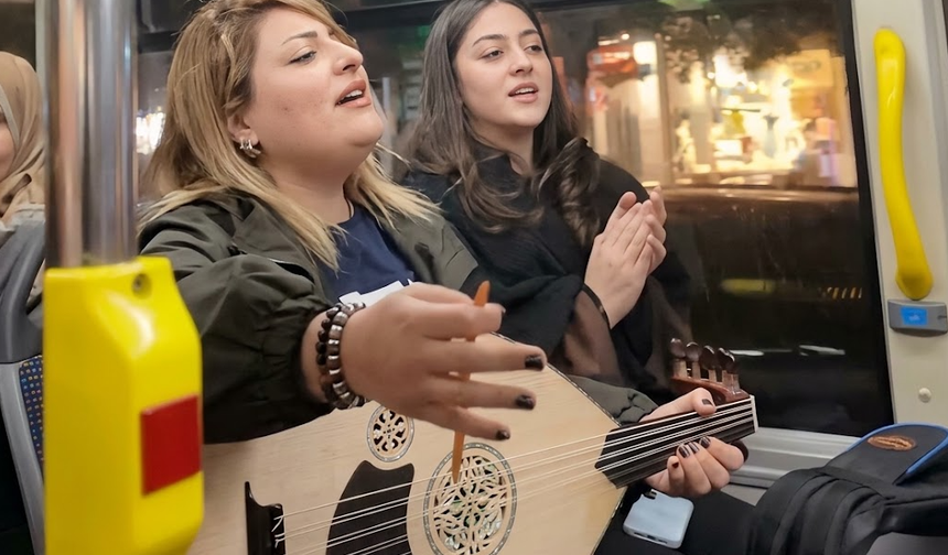 Elazığ’da Otobüste Müzik Sürprizi