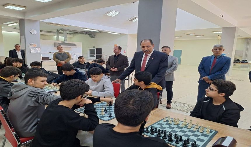 Cemil Meriç’te Satranç Turnuvası Başladı