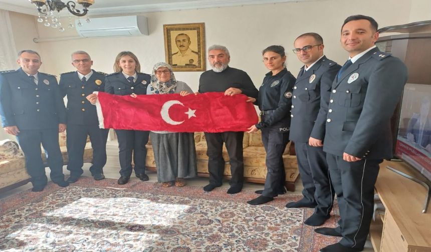 Emniyetten Şehit Aileleri Ve Gazilere Ziyaret