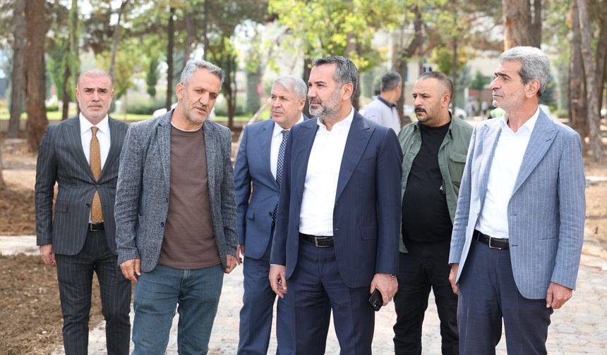 Şahin Şerifoğulları, Malatya Caddesi’ndeki Park Çalışmalarını İnceledi