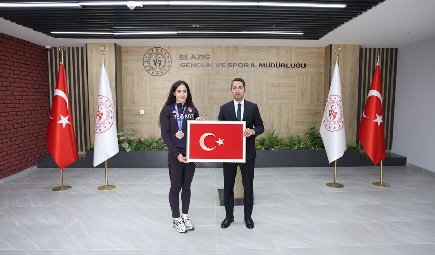 Avrupa Üçüncüsü Gizem Özer, Elazığ’da Gururla Karşılandı