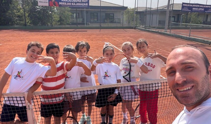 Elazığlı Miniklerden Tenis Şampiyonluğu