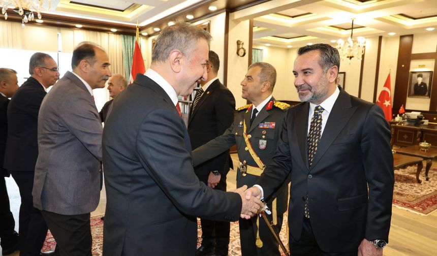 Elazığ’da 29 Ekim Cumhuriyet Bayramı Bayramlaşması