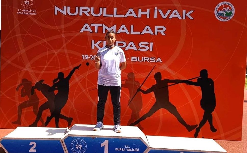 Elazığlı Sporculardan Atletizmde Büyük Başarı