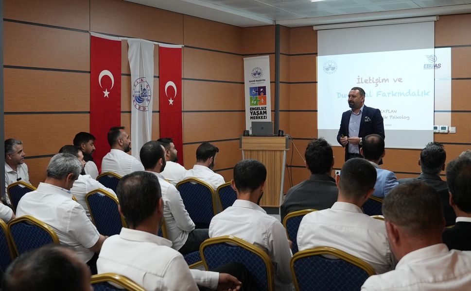 Elazığ Belediyesi’nden Toplu Taşıma Şoförlerine İletişim Ve Duygusal Farkındalık Semineri