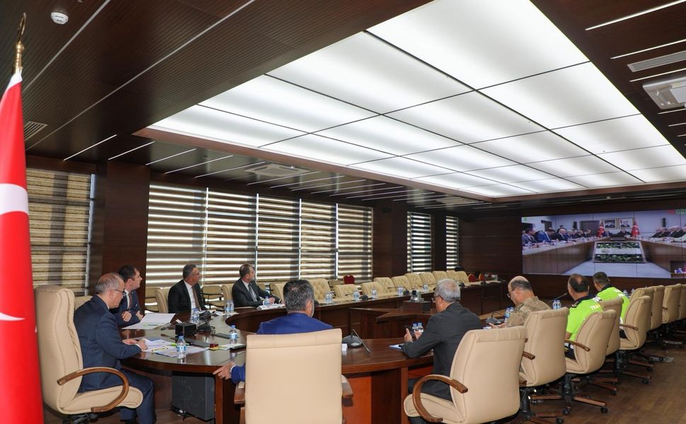 Vali Hatipoğlu ve Başkan Şerifoğulları, Ankara’daki Kritik Trafik Güvenliği Toplantısına Katıldı