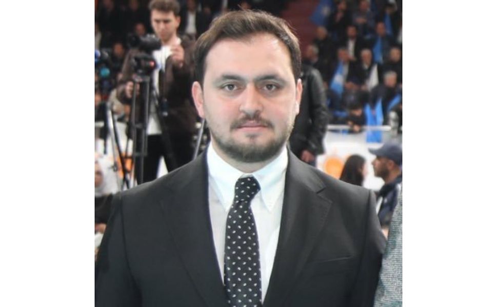 AK Parti Elazığ Teşkilatı’nda Yeni Dönem: Sencer Selmanoğlu İl Başkanı Oldu