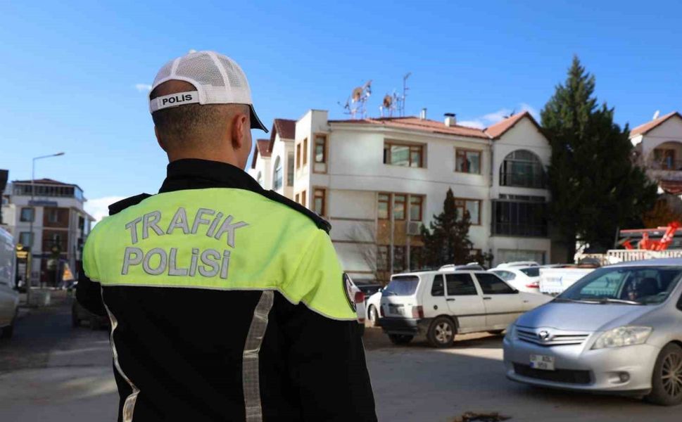 Elazığ’da Yoğun Bölgelerde Trafik Denetimi