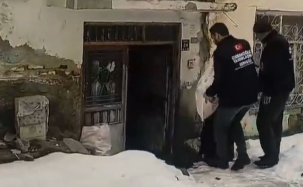 Osmanoğlu Yardımlaşma Derneği’nden İhtiyaç Sahiplerine Yakacak Desteği