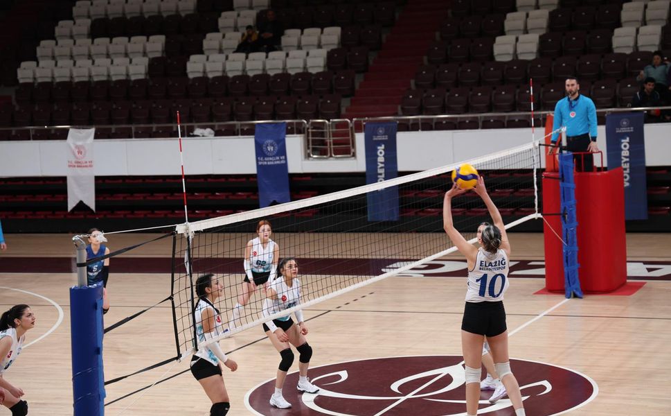 Genç Sultanlar Elazığ’da Şampiyonluk İçin Filede Buluştu