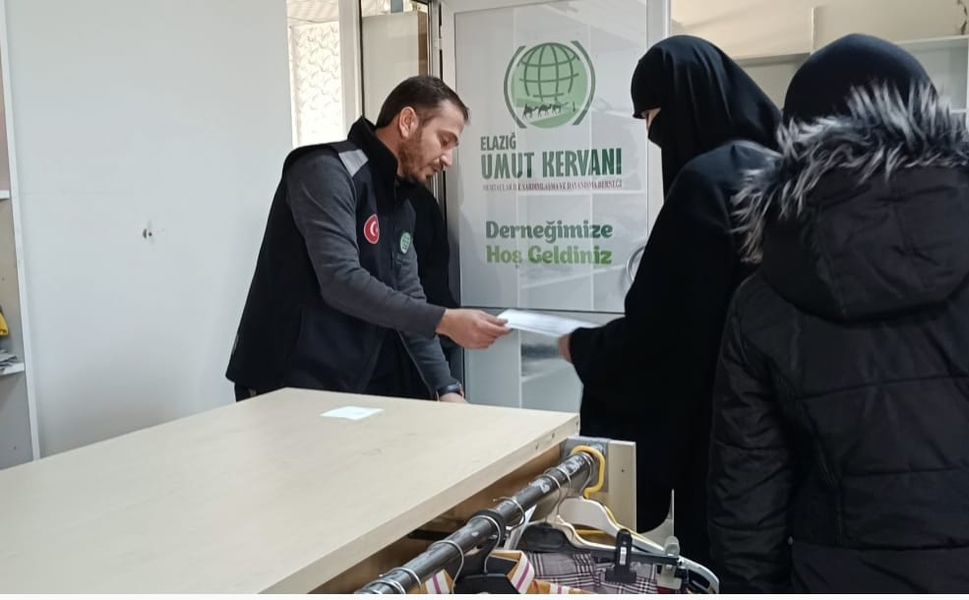 “Ramazan Umut Olsun” Kampanyasıyla Yüzlerce Aileye Destek