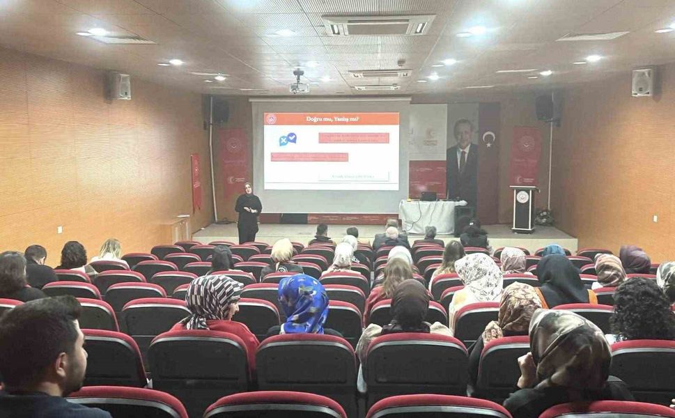 Elazığ'da Kadına Yönelik Şiddetle Mücadele Eğitimi