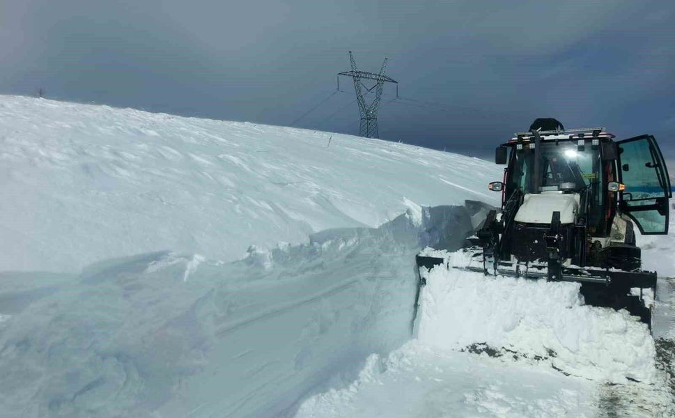 Elazığda kapalı köy yolları ulaşıma açıldı