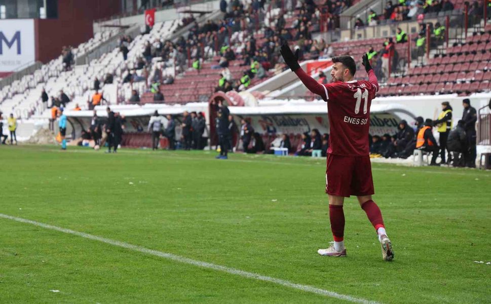 Elazığspor'da Enes Soy Sakatlandı