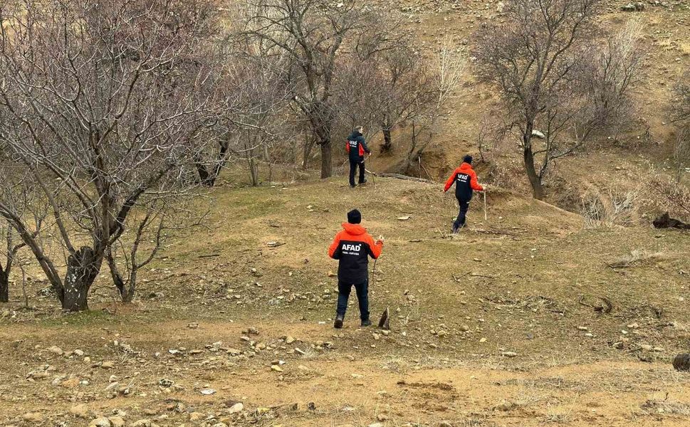 Kayıp Yaşlı Adam 51 Kişilik Ekiple Aranıyor