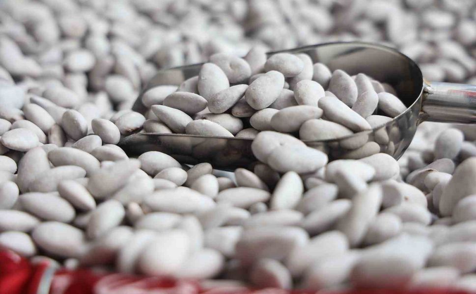 Ramazan Soflarının Vazgeçilmezi 'Badem Şekerine' Yoğun Talep