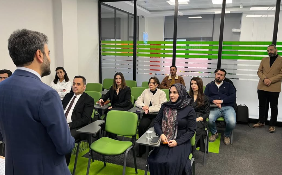 Beyaz Ev Aile Merkezi’nde “İletişimde Kör Noktalarımız” Eğitimi Düzenlendi