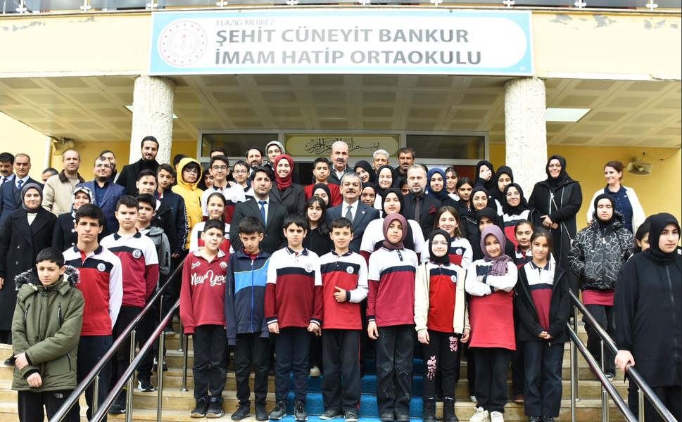 Keleş: “Gençlerimizin Azmi Geleceğe Umut Veriyor”